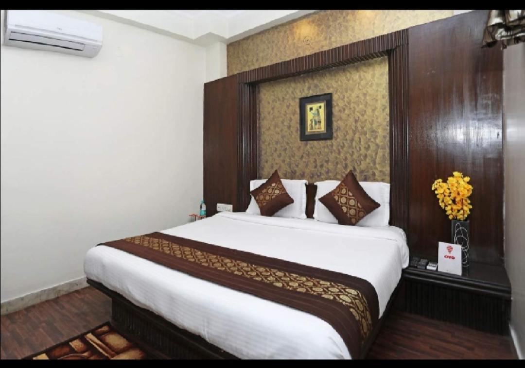 Hotel Hi Life- By Rsl Hospitality Nueva Delhi Exterior foto